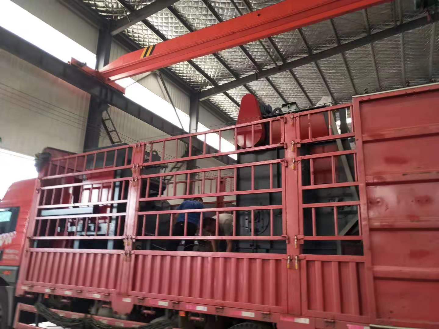 佳木斯市吊鉤式拋丸機_佳木斯市吊鉤式拋丸除銹清理機_佳木斯市吊鉤式噴砂機_佳木斯市吊鉤式噴丸設備有哪些優(yōu)點？