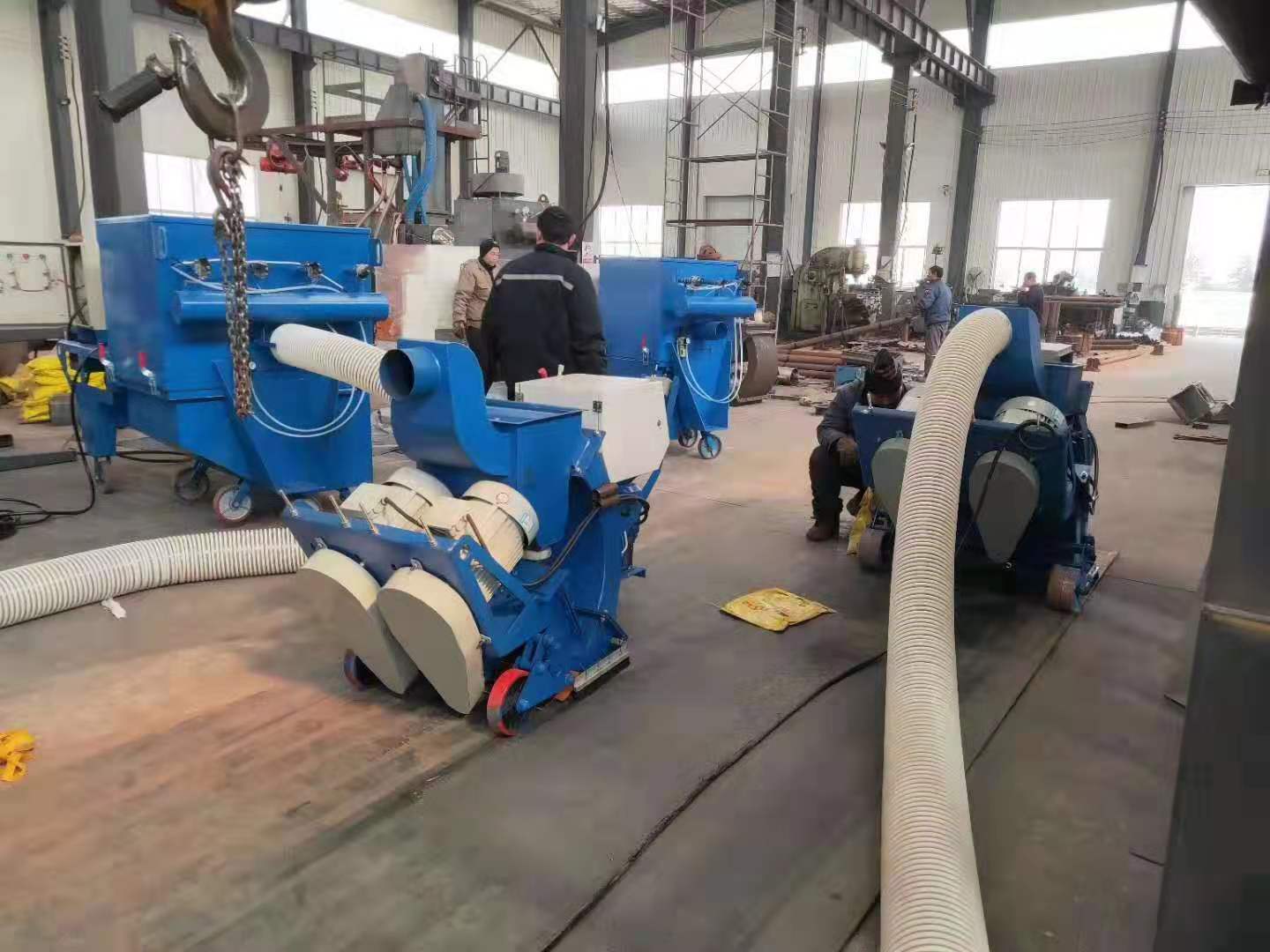 青海省吊鉤式拋丸除銹清理機(jī)_青海省吊鉤式拋丸機(jī)_青海省吊鉤式噴丸設(shè)備_青海省吊鉤式噴砂機(jī)哪家強(qiáng)？